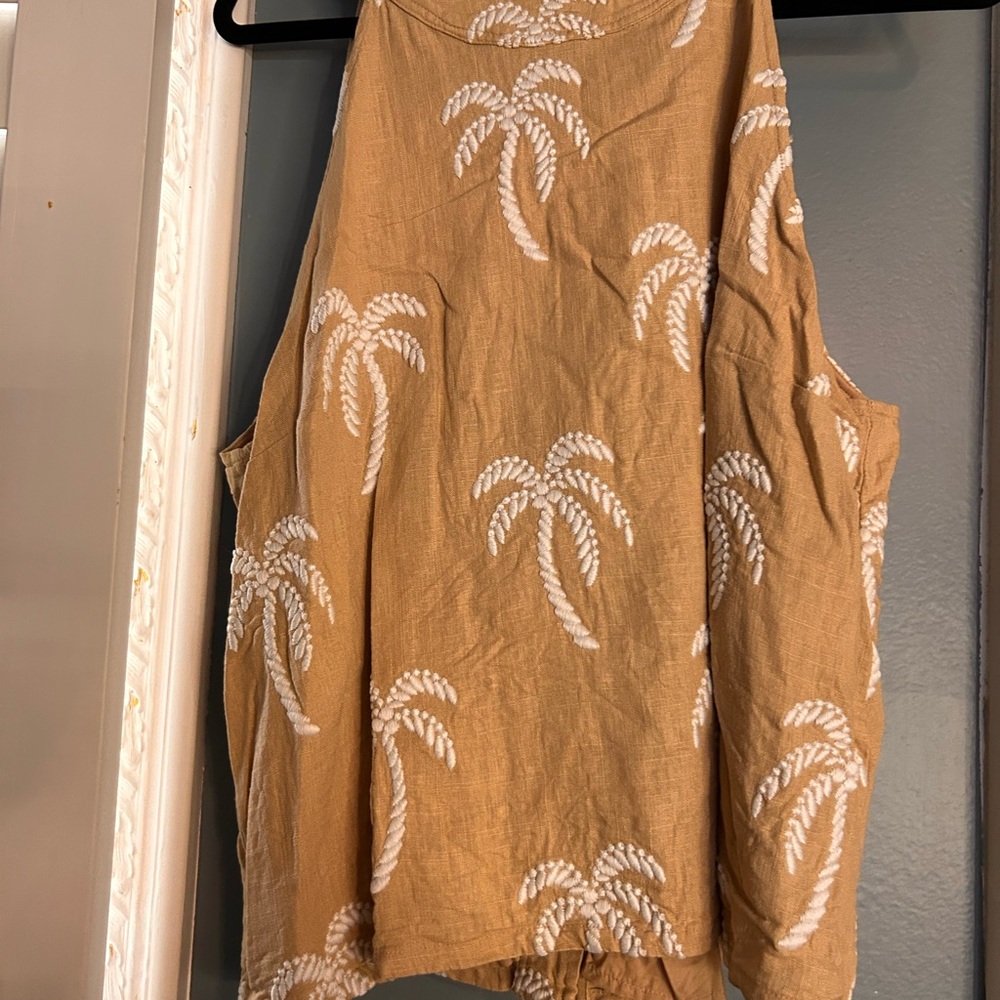 Ann Taylor Beige Top with White Pattern